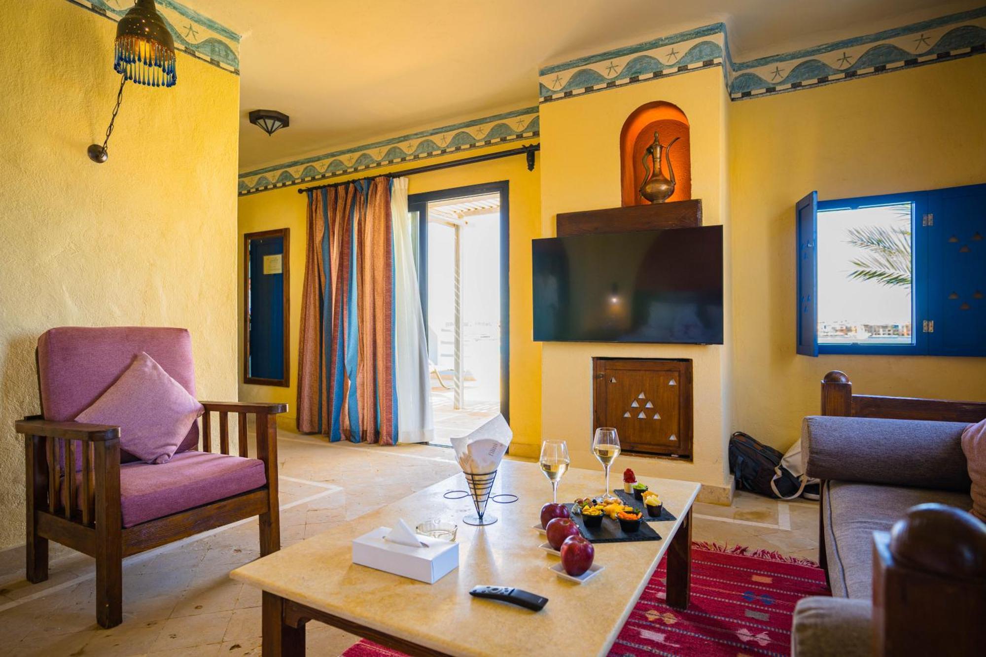 Marina Lodge At Port Ghalib Exterior photo